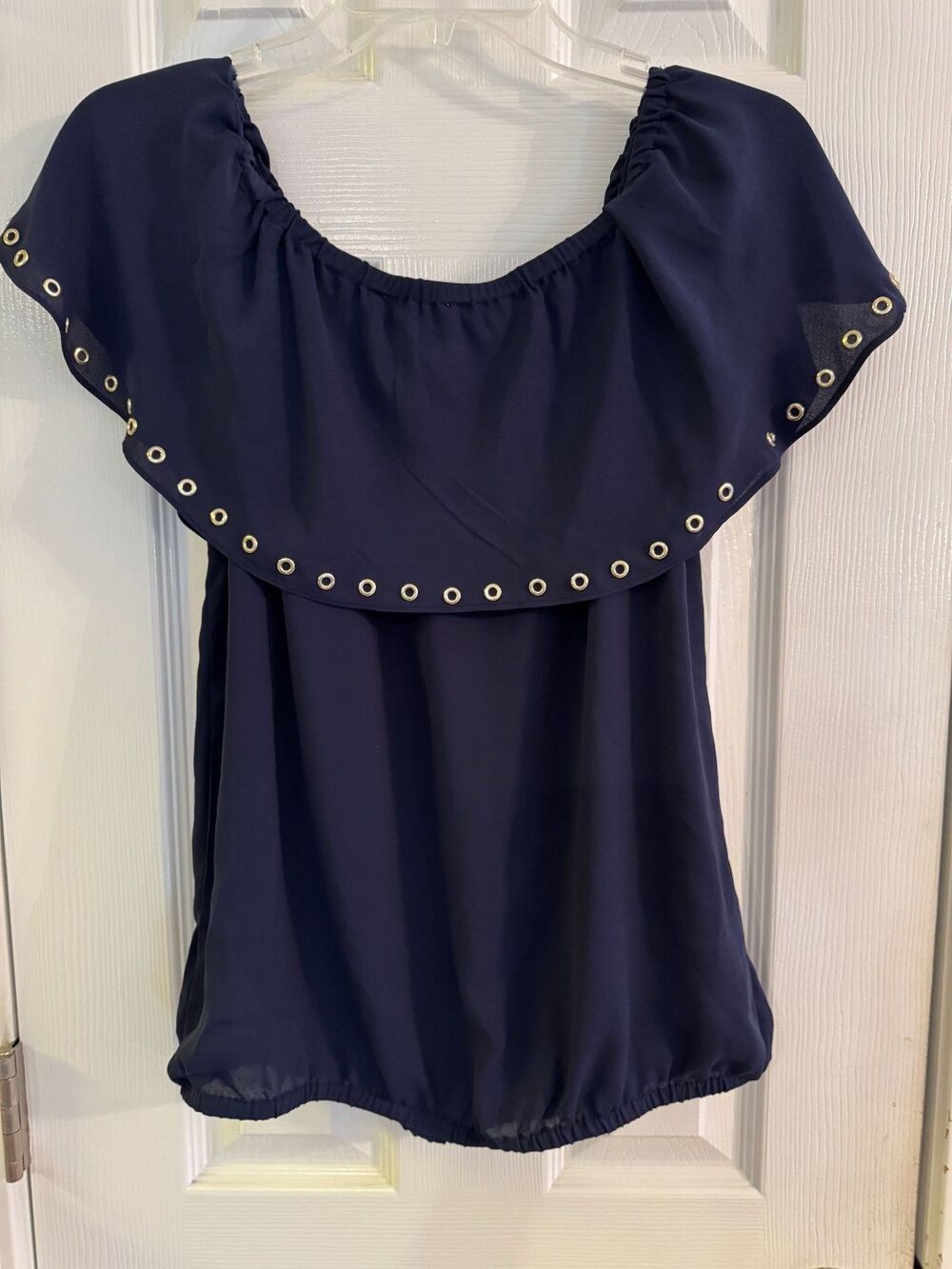 Michael Kors Navy Blue Flouncy Top Sz M Women Short Sleeves Gold Accents Blouse - Picture 4 of 11